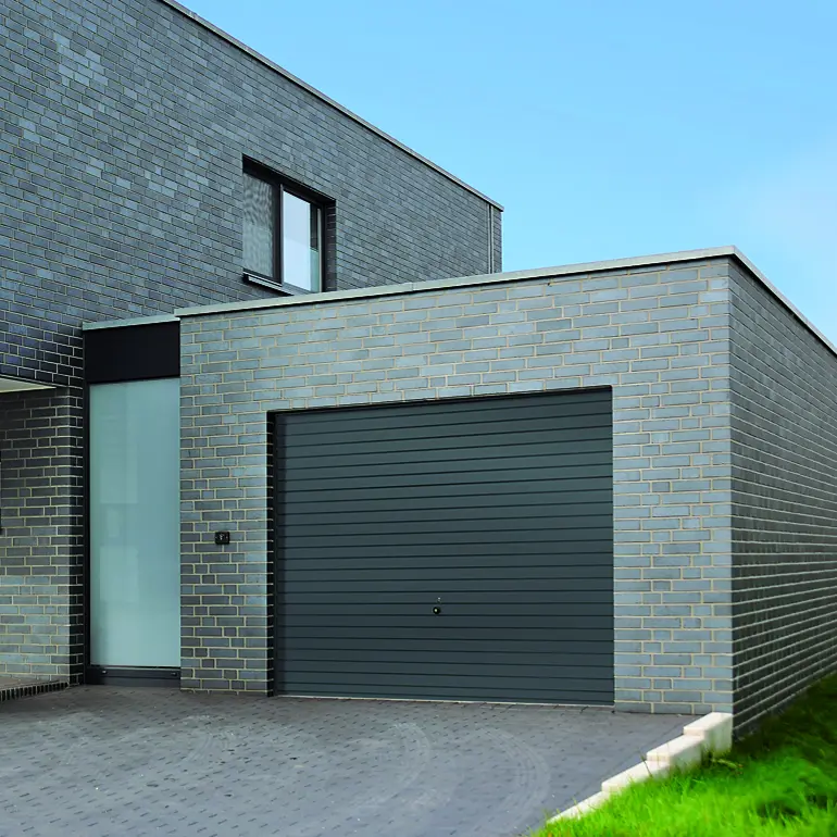 Garageport i moderne bolig